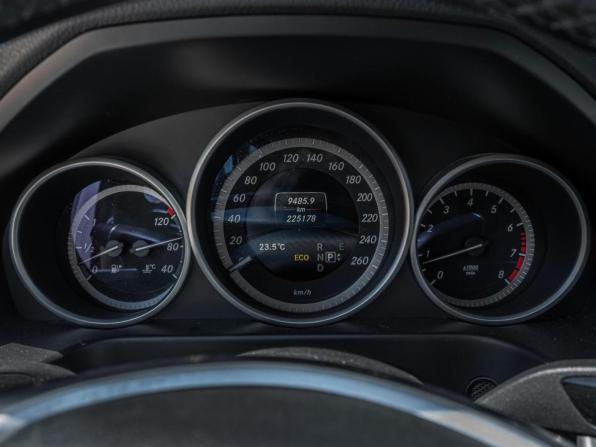Mercedes-Benz E-Класс IV (W212 S212 C207) Рестайлинг с пробегом 2015 года, цена 1 670 000 рублей, 225178 км, седан, Автокод Объявления