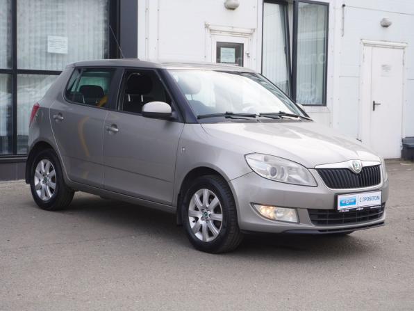Skoda Fabia II Рестайлинг с пробегом 2011 года, цена 640 000 рублей, 183245 км, хэтчбек, Автокод Объявления