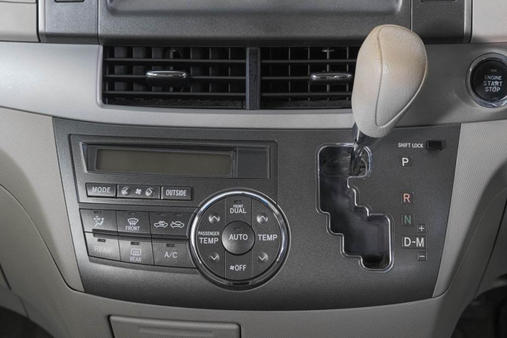 Toyota Estima III Рестайлинг Кемерово  - изображение 21