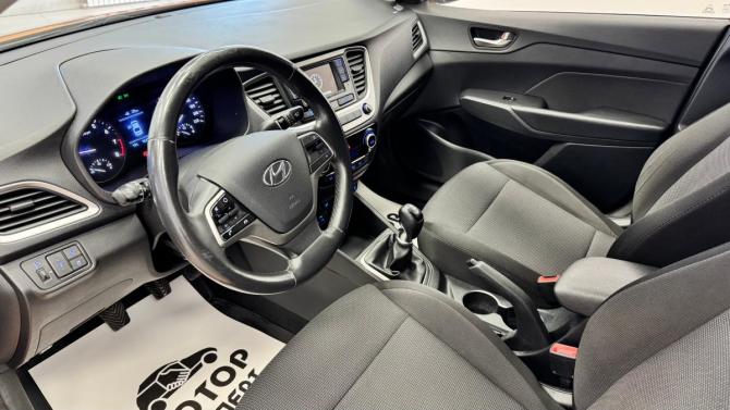 Hyundai Solaris II с пробегом 2018 года, цена 1 115 000 рублей, 151759 км, седан, Автокод Объявления