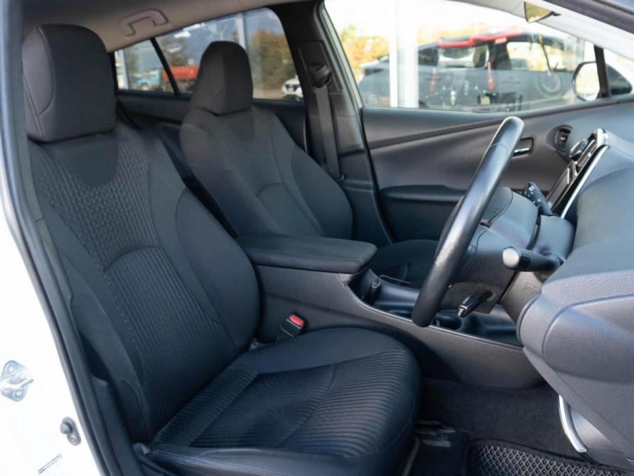 Toyota Prius IV (XW50) Улан-Удэ  - изображение 15