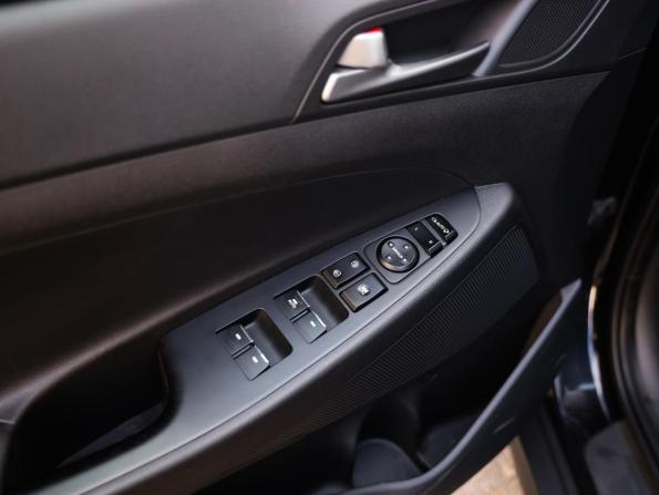 Hyundai Tucson III с пробегом 2017 года, цена 1 929 777 рублей, 189000 км, внедорожник, Автокод Объявления