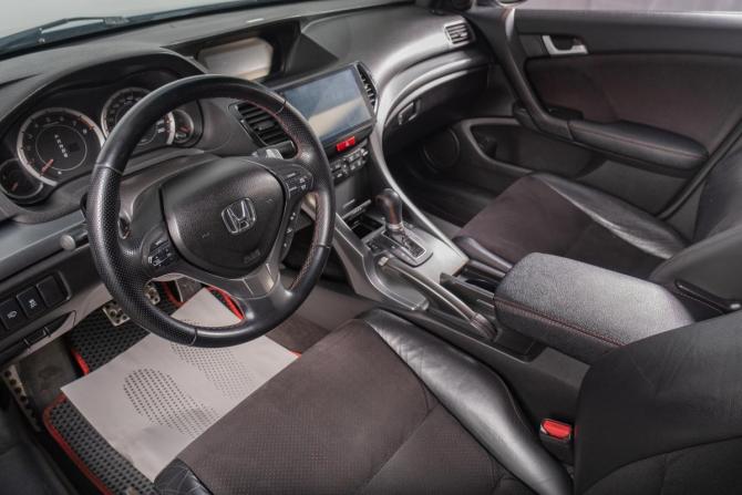 Honda Accord VIII Рестайлинг с пробегом 2011 года, цена 1 149 000 рублей, 309000 км, седан, Автокод Объявления