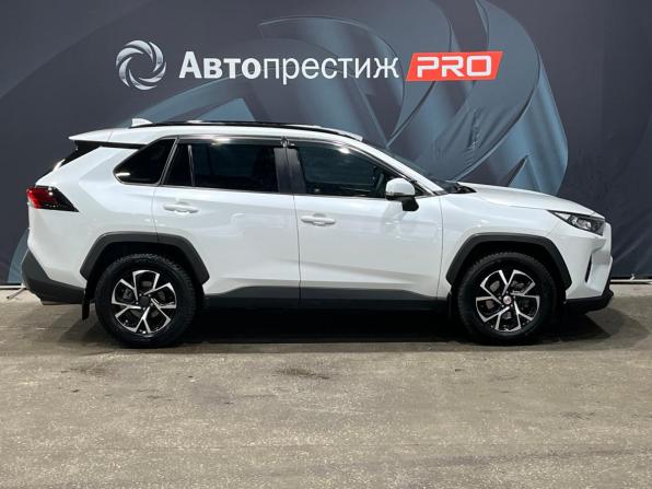 Toyota RAV4 V (XA50) с пробегом 2021 года, цена 3 449 000 рублей, 99857 км, внедорожник, Автокод Объявления