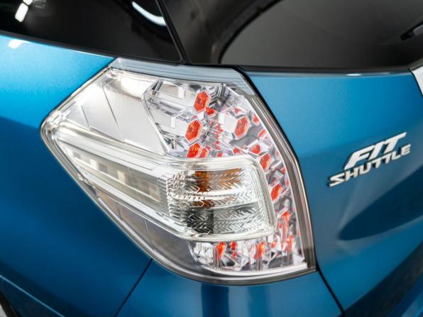 Honda Fit Shuttle I с пробегом 2012 года, цена 850 500 рублей, 223284 км, универсал, Автокод Объявления