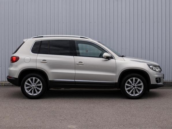 Volkswagen Tiguan I Рестайлинг с пробегом 2014 года, цена 1 199 000 рублей, 183470 км, внедорожник, Автокод Объявления