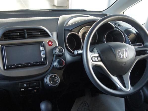 Honda Fit II с пробегом 2012 года, цена 899 000 рублей, 99000 км, хэтчбек, Автокод Объявления