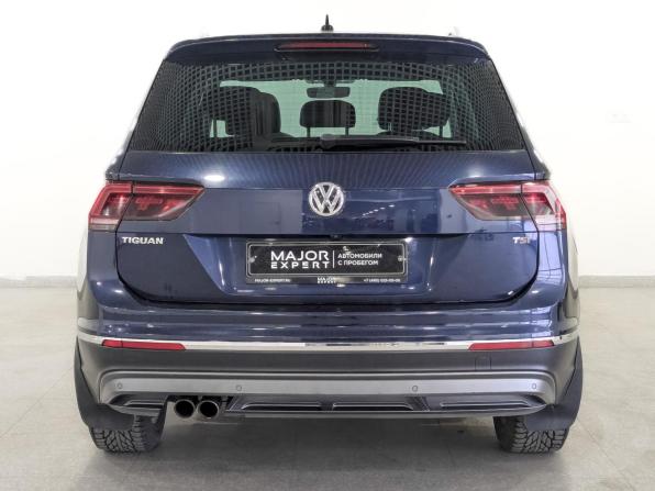 Volkswagen Tiguan II с пробегом 2017 года, цена 1 799 000 рублей, 217177 км, внедорожник, Автокод Объявления