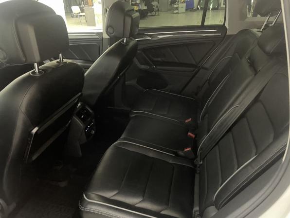 Volkswagen Tiguan II с пробегом 2017 года, цена 2 199 000 рублей, 87507 км, внедорожник, Автокод Объявления