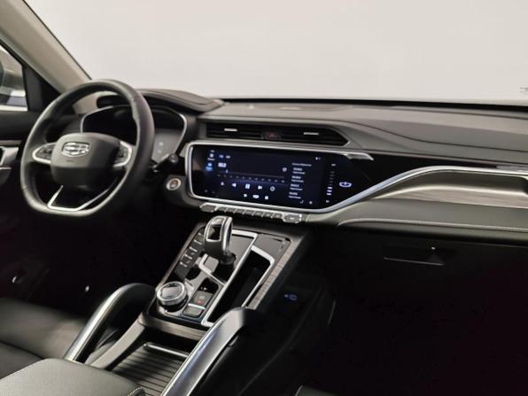Geely Atlas Pro с пробегом 2022 года, цена 1 979 000 рублей, 32758 км, внедорожник, Автокод Объявления