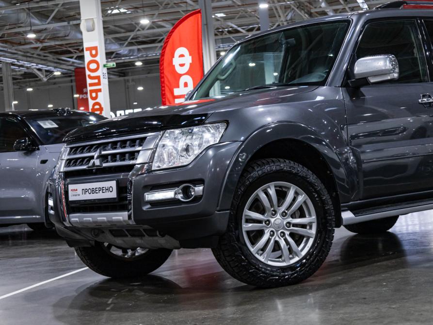 Mitsubishi Pajero IV Рестайлинг 2 Санкт-Петербург  - изображение 2