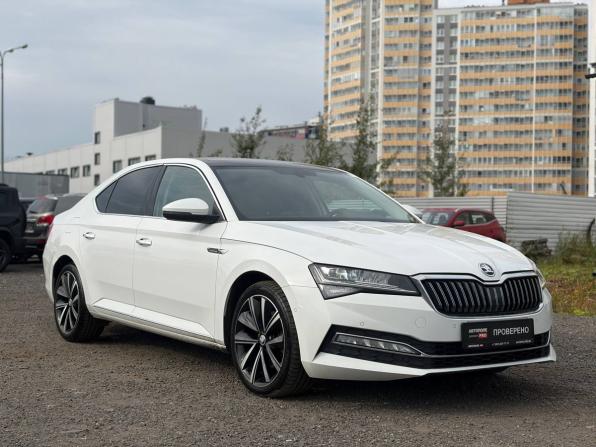 Skoda Superb III Рестайлинг с пробегом 2023 года, цена 2 945 000 рублей, 85600 км, лифтбек, Автокод Объявления