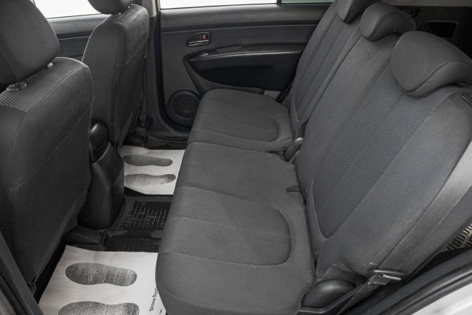 Kia Carens II (UN) с пробегом 2011 года, цена 729 000 рублей, 206000 км, компактвэн, Автокод Объявления