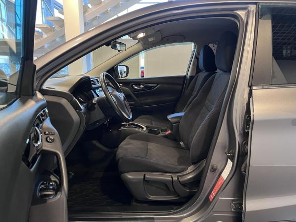 Nissan Qashqai II с пробегом 2018 года, цена 1 790 000 рублей, 108839 км, внедорожник, Автокод Объявления