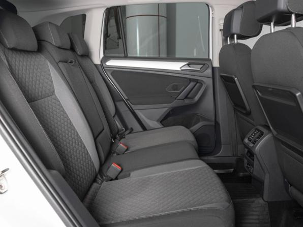 Volkswagen Tiguan II с пробегом 2019 года, цена 2 372 325 рублей, 46000 км, внедорожник, Автокод Объявления