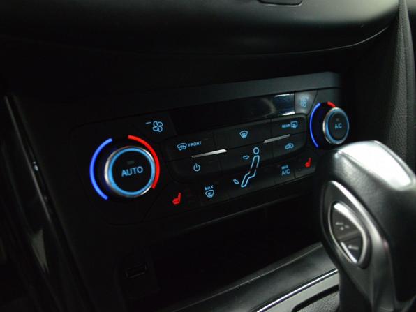 Ford Focus III Рестайлинг с пробегом 2017 года, цена 915 000 рублей, 206158 км, седан, Автокод Объявления