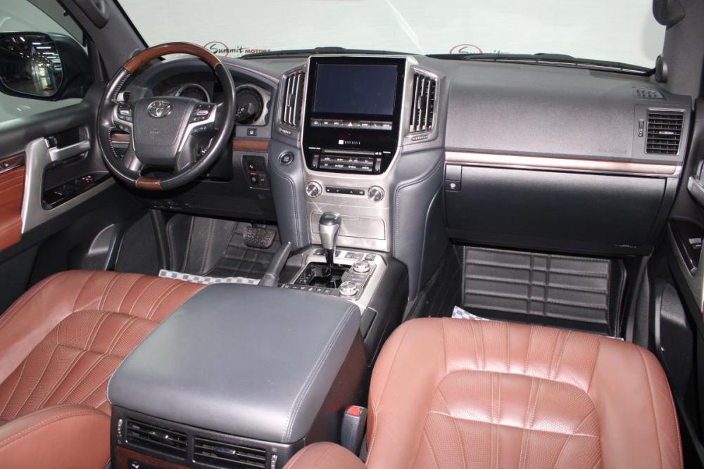 Toyota Land Cruiser 200 Series Рестайлинг 2 Владивосток  - изображение 19