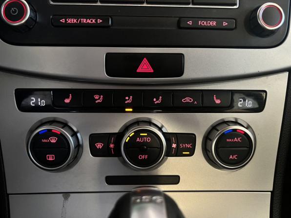 Volkswagen Passat B7 с пробегом 2012 года, цена 899 000 рублей, 222000 км, седан, Автокод Объявления