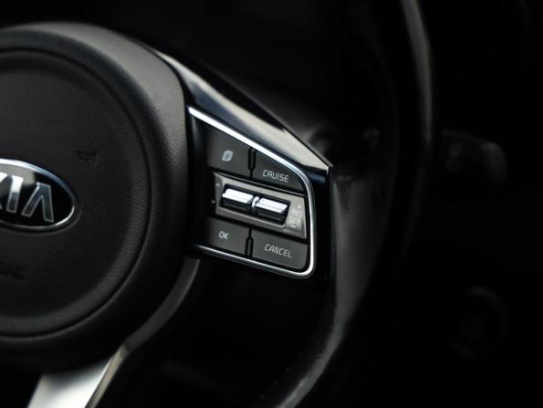 Kia Sportage IV Рестайлинг с пробегом 2018 года, цена 2 239 000 рублей, 95890 км, внедорожник, Автокод Объявления