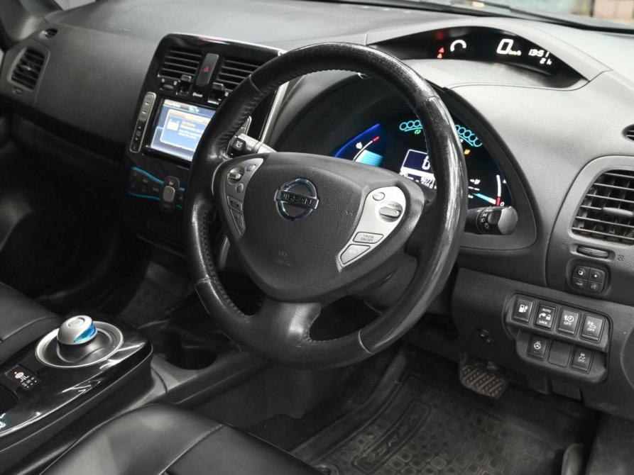 Nissan Leaf I (ZE0/AZE0) Екатеринбург  - изображение 10
