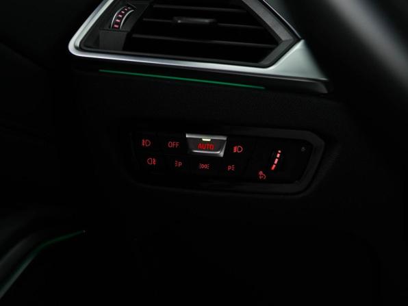 BMW 3 серии VII (G2x) с пробегом 2021 года, цена 4 149 046 рублей, 69886 км, универсал, Автокод Объявления