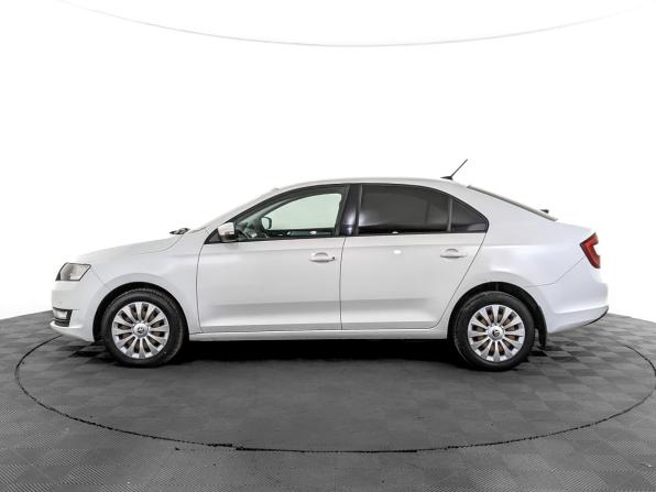 Skoda Rapid I Рестайлинг с пробегом 2019 года, цена 1 100 000 рублей, 199977 км, лифтбек, Автокод Объявления