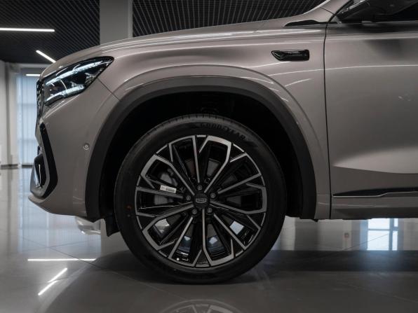 Geely Monjaro I Рестайлинг 2 с пробегом 2025 года, цена 4 050 000 рублей, 25 км, внедорожник, Автокод Объявления