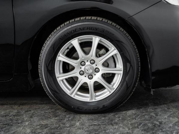 Toyota Prius III Рестайлинг (XW30) с пробегом 2012 года, цена 1 215 300 рублей, 178392 км, лифтбек, Автокод Объявления