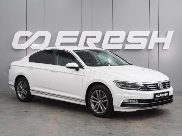 Volkswagen Passat B8 с пробегом 2018 года, цена 2 226 000 рублей, 235397 км, седан, Автокод Объявления