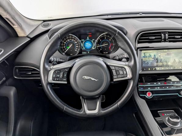 Jaguar F-Pace I с пробегом 2019 года, цена 3 759 000 рублей, 50880 км, внедорожник, Автокод Объявления