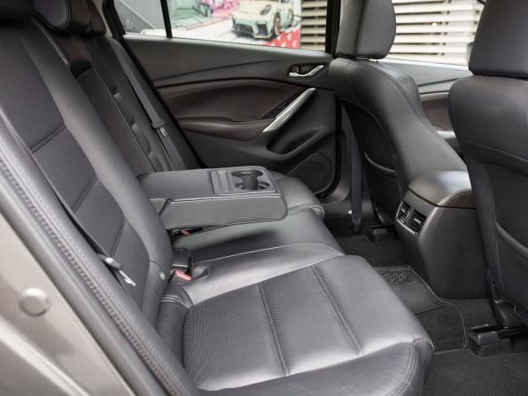 Mazda 6 III (GJ) Рестайлинг с пробегом 2017 года, цена 2 350 000 рублей, 100717 км, седан, Автокод Объявления