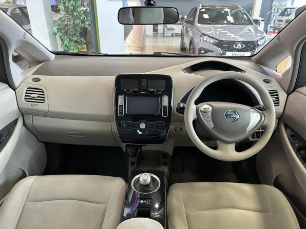 Nissan Leaf I (ZE0/AZE0) с пробегом 2012 года, цена 790 000 рублей, 81296 км, хэтчбек, Автокод Объявления