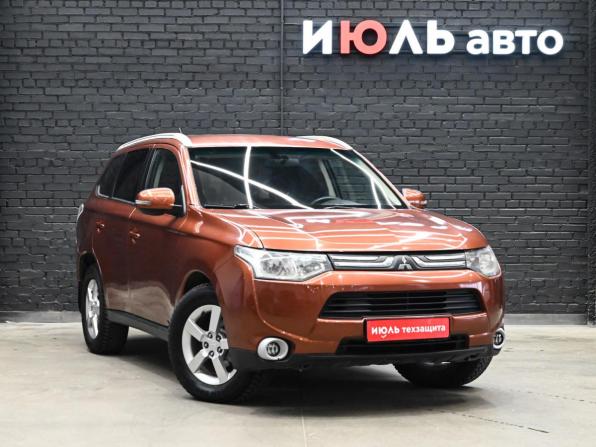 Mitsubishi Outlander III с пробегом 2013 года, цена 950 000 рублей, 157246 км, внедорожник, Автокод Объявления