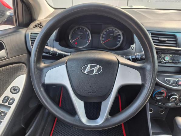 Hyundai Solaris I с пробегом 2013 года, цена 846 000 рублей, 130000 км, седан, Автокод Объявления