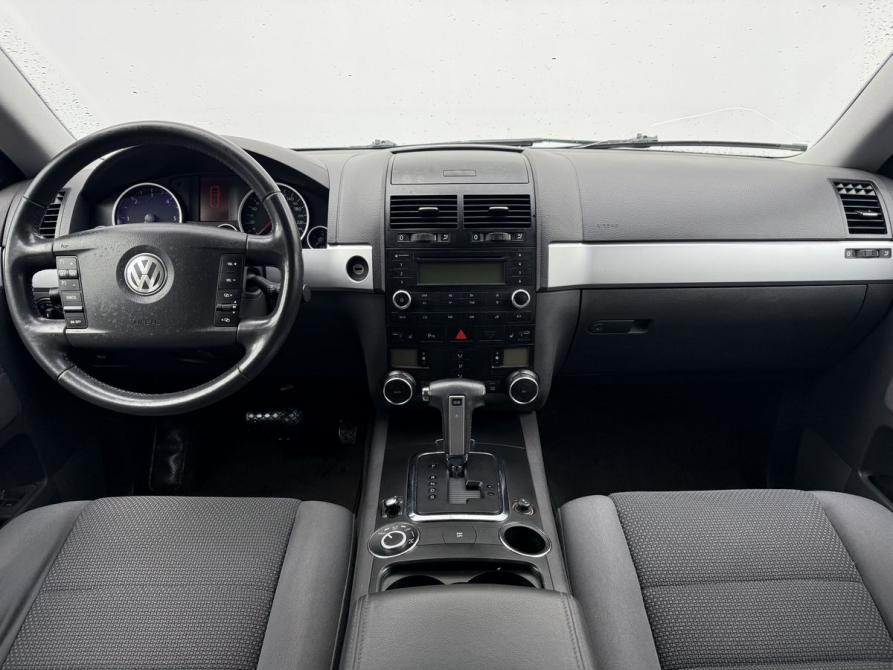Volkswagen Touareg I Рестайлинг Москва  - изображение 12