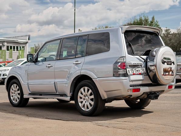 Mitsubishi Pajero III Рестайлинг с пробегом 2004 года, цена 1 099 000 рублей, 275800 км, внедорожник, Автокод Объявления