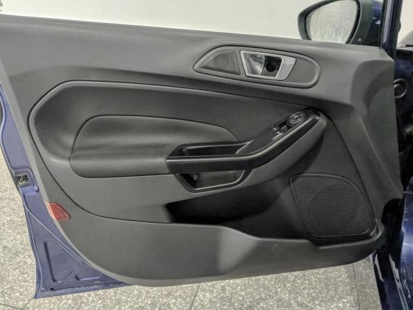Ford Fiesta Mk6 Рестайлинг с пробегом 2015 года, цена 845 000 рублей, 76119 км, седан, Автокод Объявления
