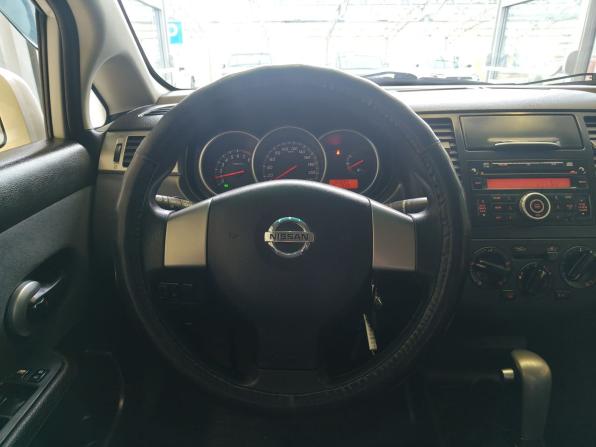 Nissan Tiida I Рестайлинг с пробегом 2013 года, цена 750 000 рублей, 190000 км, седан, Автокод Объявления