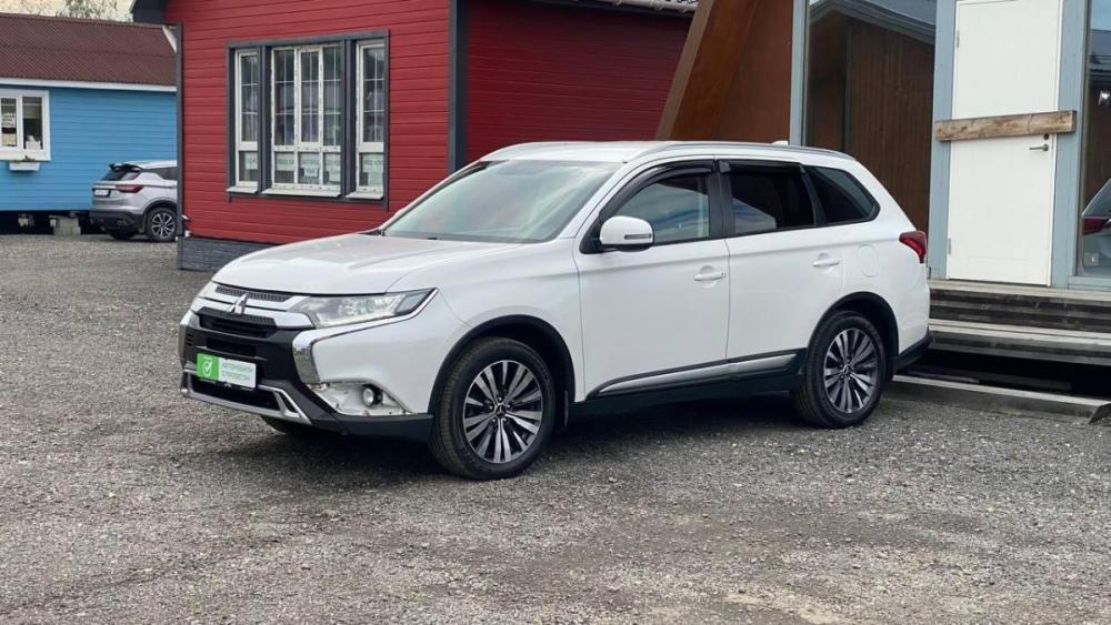 Mitsubishi Outlander III Рестайлинг 3 Санкт-Петербург  - изображение 1
