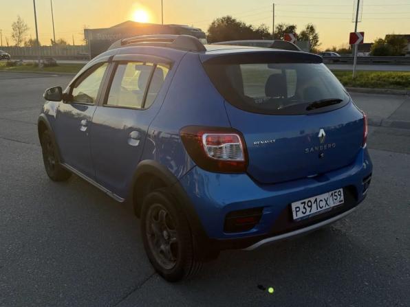 Renault Sandero II с пробегом 2017 года, цена 925 000 рублей, 165115 км, хэтчбек, Автокод Объявления