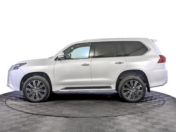 Lexus LX III Рестайлинг 2 с пробегом 2018 года, цена 7 750 000 рублей, 154891 км, внедорожник, Автокод Объявления