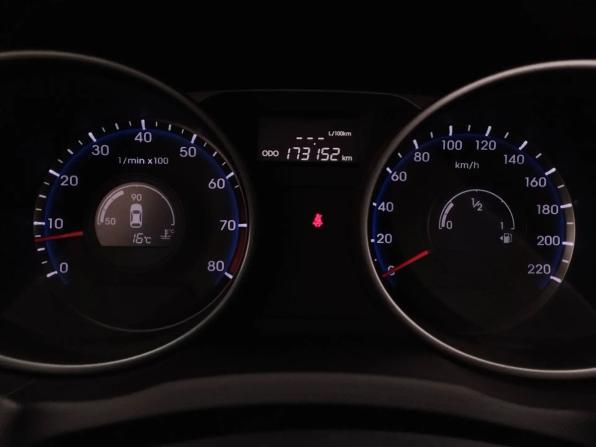 Hyundai ix35 I Рестайлинг с пробегом 2015 года, цена 1 330 000 рублей, 173149 км, внедорожник, Автокод Объявления