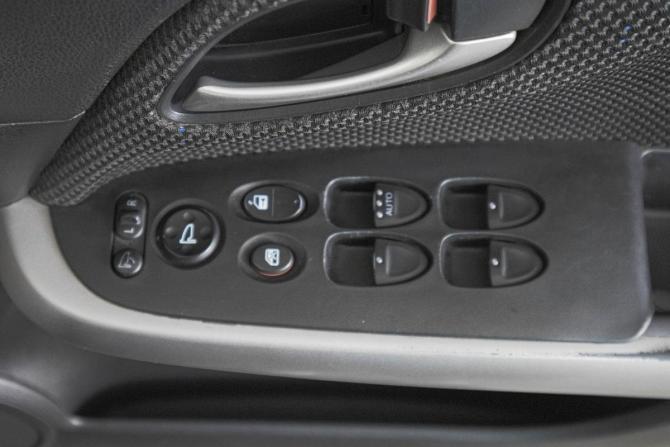 Honda Stream II Рестайлинг с пробегом 2012 года, цена 1 309 000 рублей, 140000 км, компактвэн, Автокод Объявления