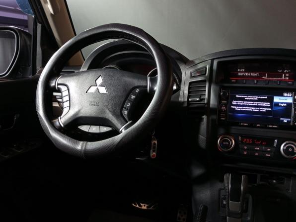 Mitsubishi Pajero IV Рестайлинг 2 с пробегом 2014 года, цена 1 999 000 рублей, 203638 км, внедорожник, Автокод Объявления