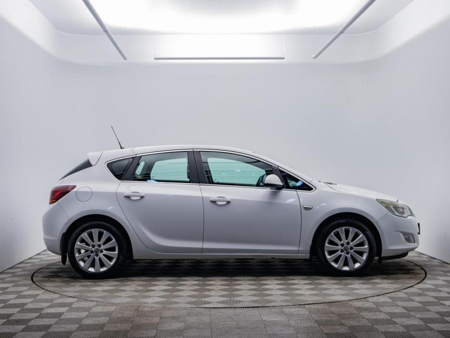 Opel Astra J Москва  - изображение 4