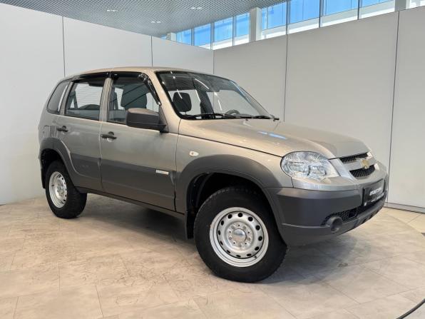 Chevrolet Niva I Рестайлинг с пробегом 2014 года, цена 730 000 рублей, 74907 км, внедорожник, Автокод Объявления