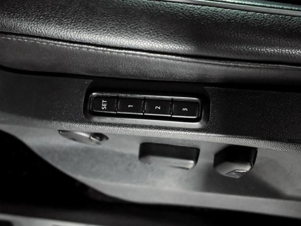 Volkswagen Tiguan II с пробегом 2018 года, цена 2 605 000 рублей, 77706 км, внедорожник, Автокод Объявления