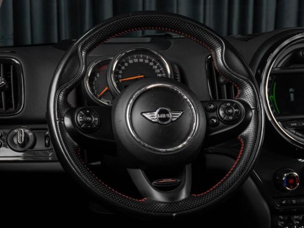 Mini Countryman II с пробегом 2017 года, цена 2 469 000 рублей, 150372 км, внедорожник, Автокод Объявления