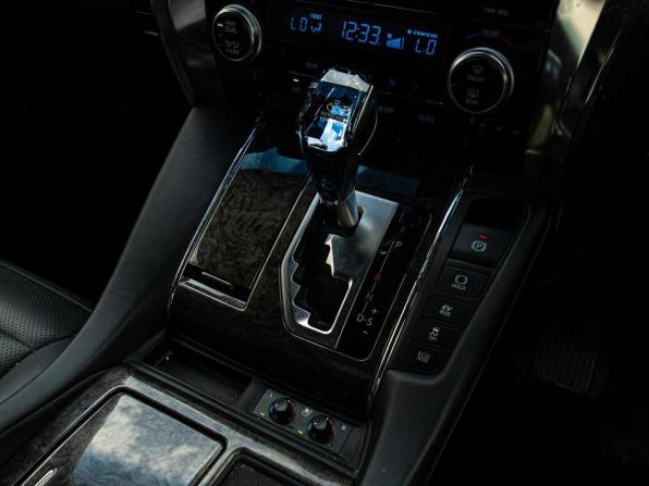 Toyota Alphard III Рестайлинг с пробегом 2020 года, цена 5 549 000 рублей, 88345 км, минивэн, Автокод Объявления