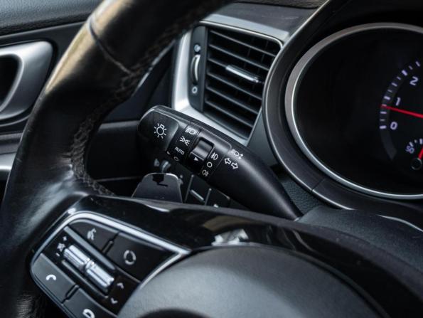 Kia Ceed III с пробегом 2018 года, цена 1 590 000 рублей, 118869 км, хэтчбек, Автокод Объявления